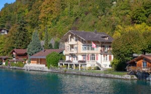 Open Source and the Data Lakehouse: Apache Iceberg and Project Nessie