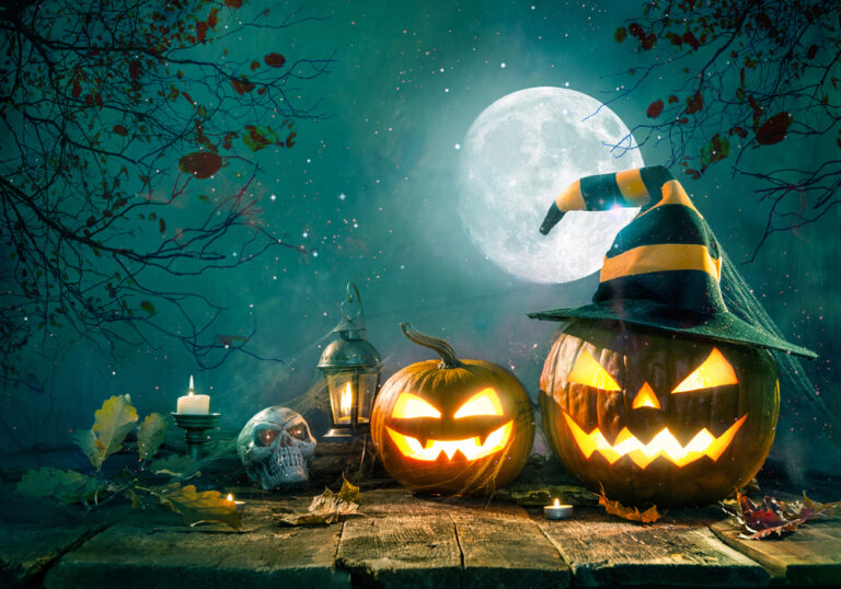 Why Retailers Need Real-Time Data Not to Get Spooked by Halloween Sales Why Retailers Need Real-Time Data Not to Get Spooked by Halloween Sales